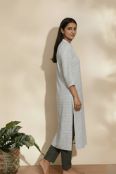 Minimal White Printed Straight Kurta Top